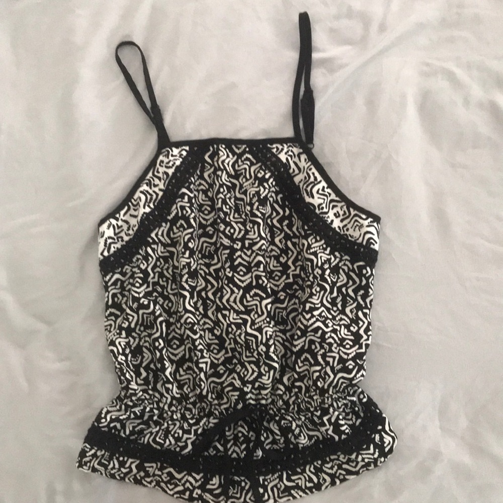 black and white xhilaration tank top